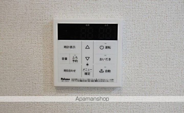 コンフォート神田 Bの玄関