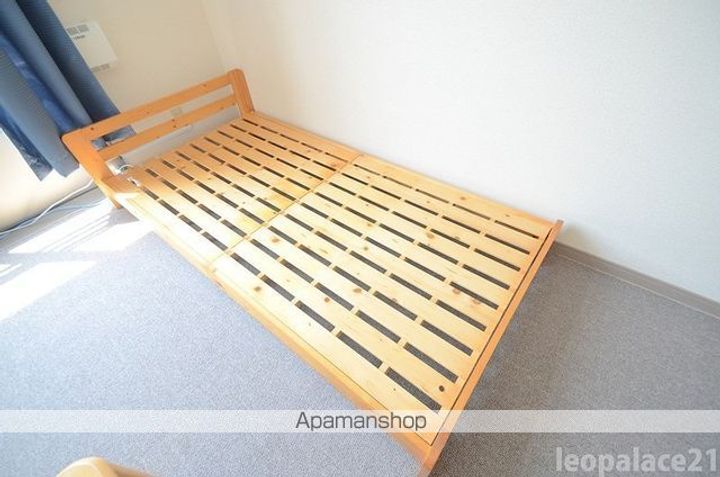 レオパレス南里の居間