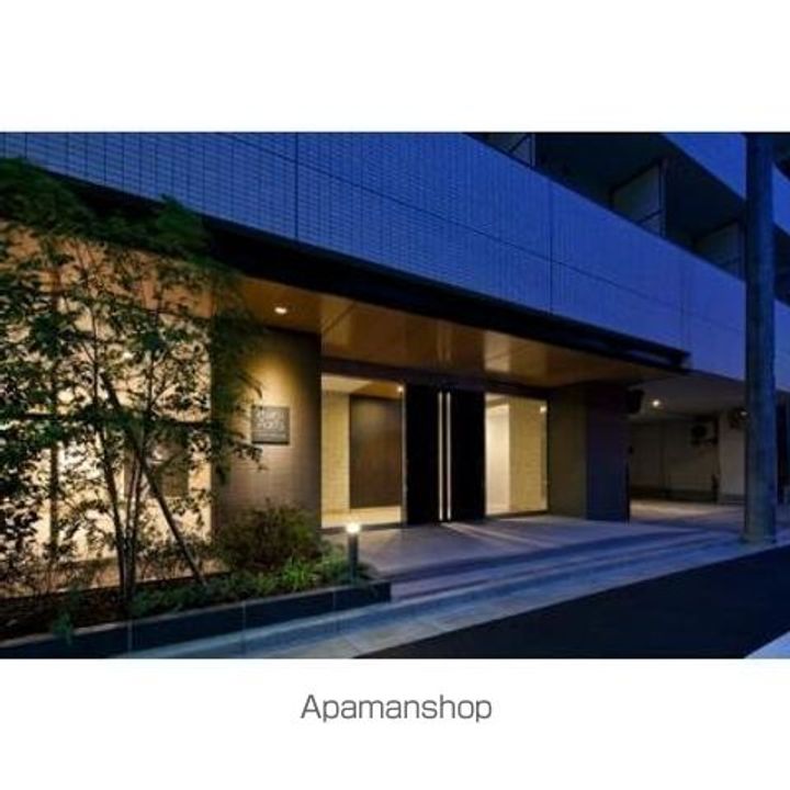 東京都墨田区亀沢4丁目の賃貸マンションの外観