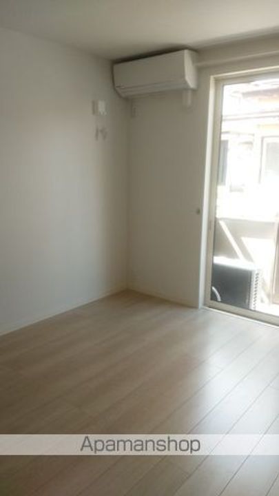 コンフォーティア八千代の居間