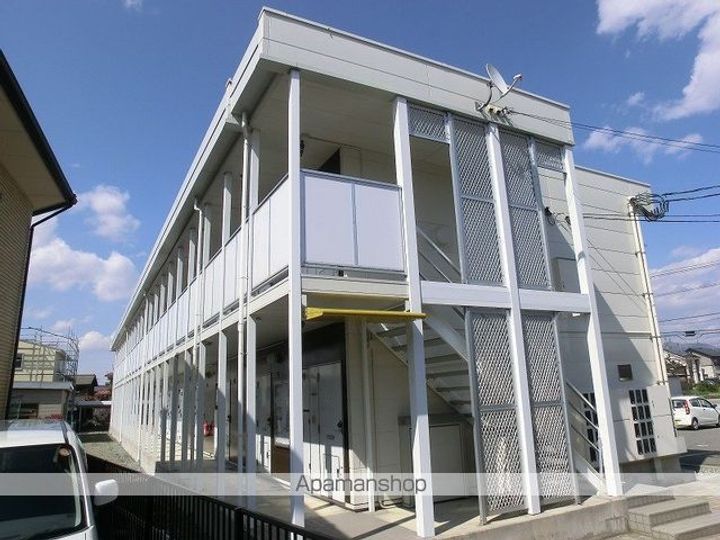 レオパレス千歳110の外観