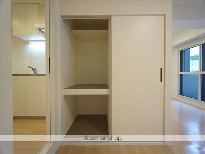 愛知県名古屋市東区泉2丁目の賃貸マンション201の内装