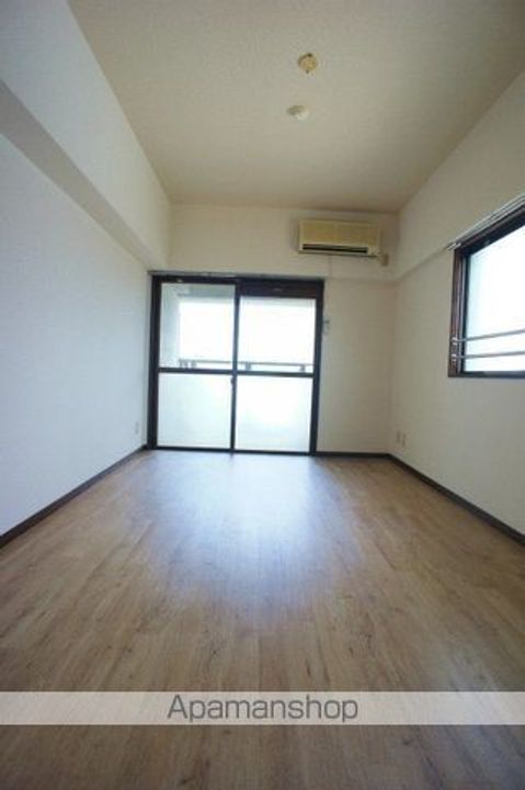 アートイン原田の内装