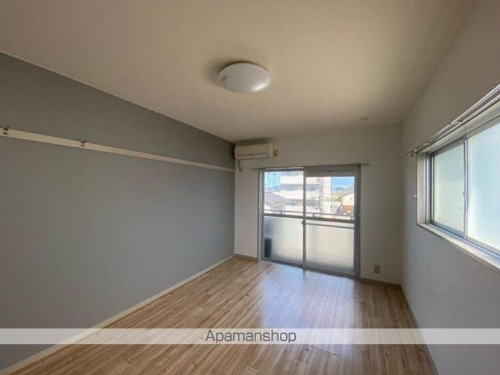 香川県高松市仏生山町甲の賃貸マンションの内装