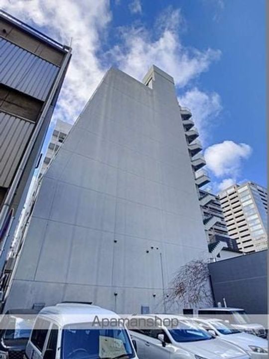 岡山県岡山市北区中山下1丁目の賃貸マンションの外観