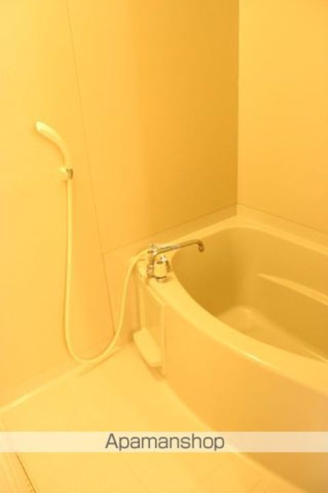 ビーライン日吉台 B101号室の風呂