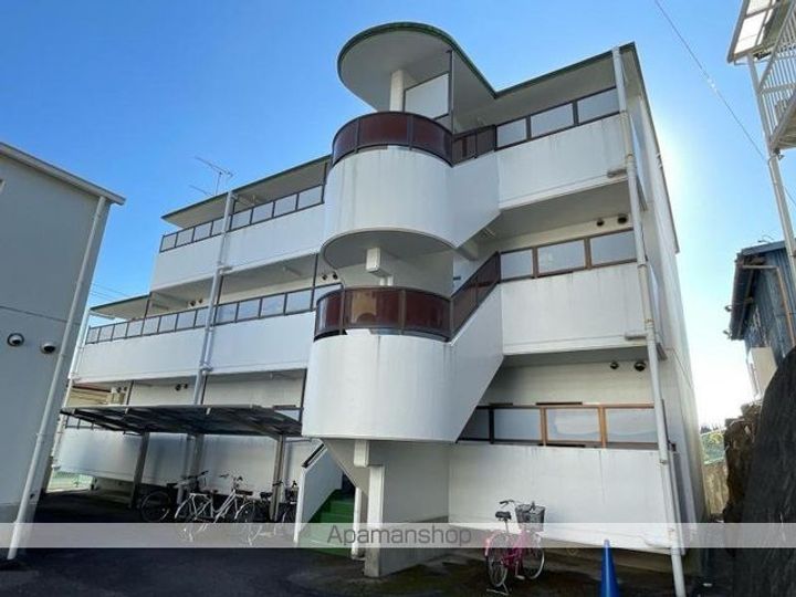 香川県木田郡三木町大字池戸の賃貸マンションの外観