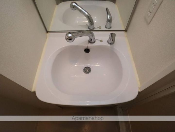 愛知県名古屋市千種区内山3丁目の賃貸マンション1303の内装