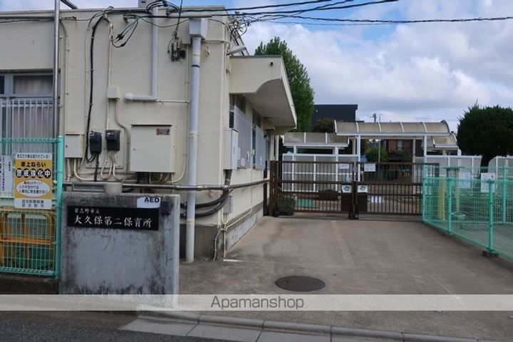 セザール大久保の周辺
