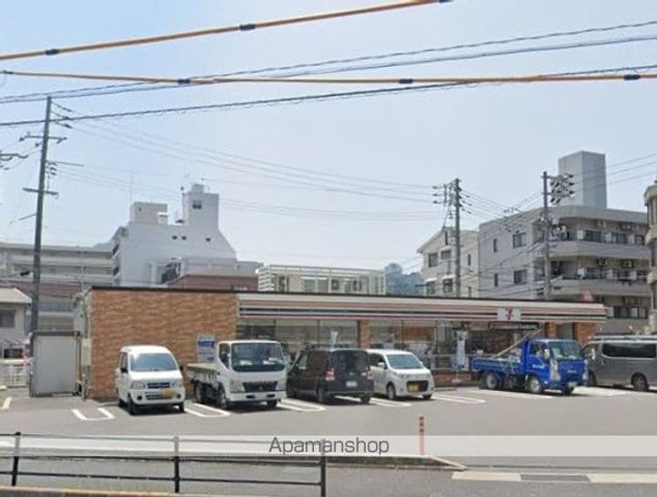 シャーメゾン深山の周辺