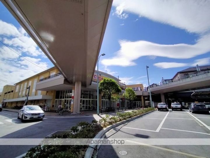 プロムナードの周辺