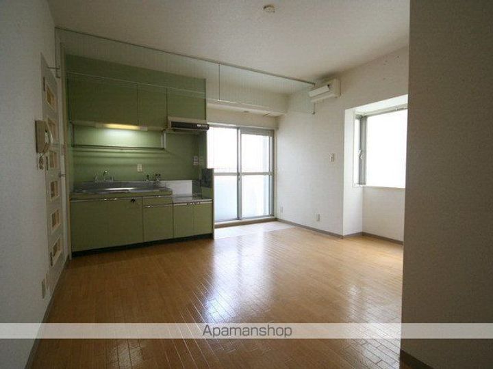 ライフセレクトの居間