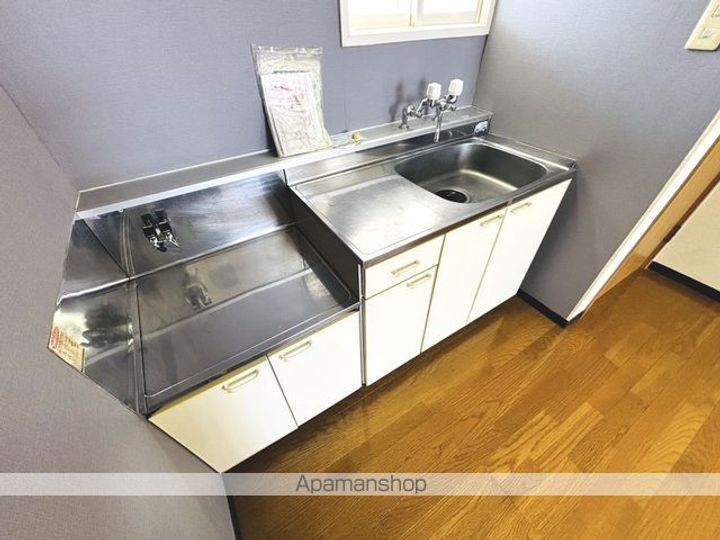 リバーサイド中の橋202の内装