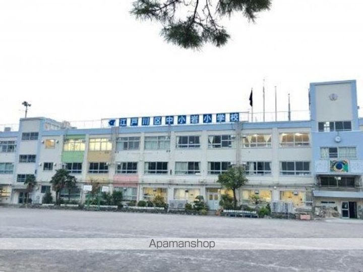 プレシャス ジュノーの周辺