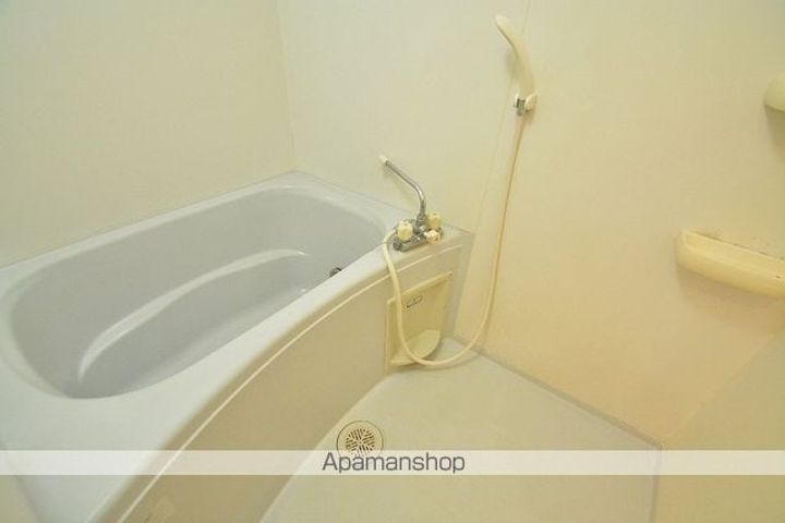 ハイラル弐番館101の風呂