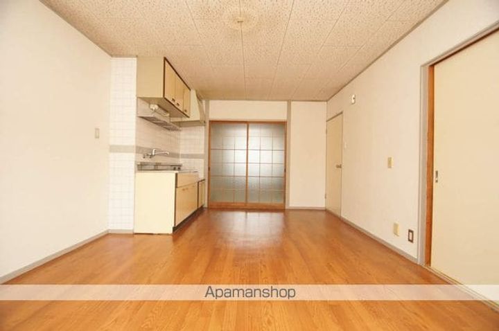 コーポふき島303の居間