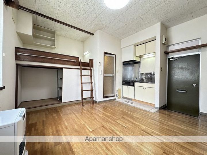 ヴァンベール亀田103の内装