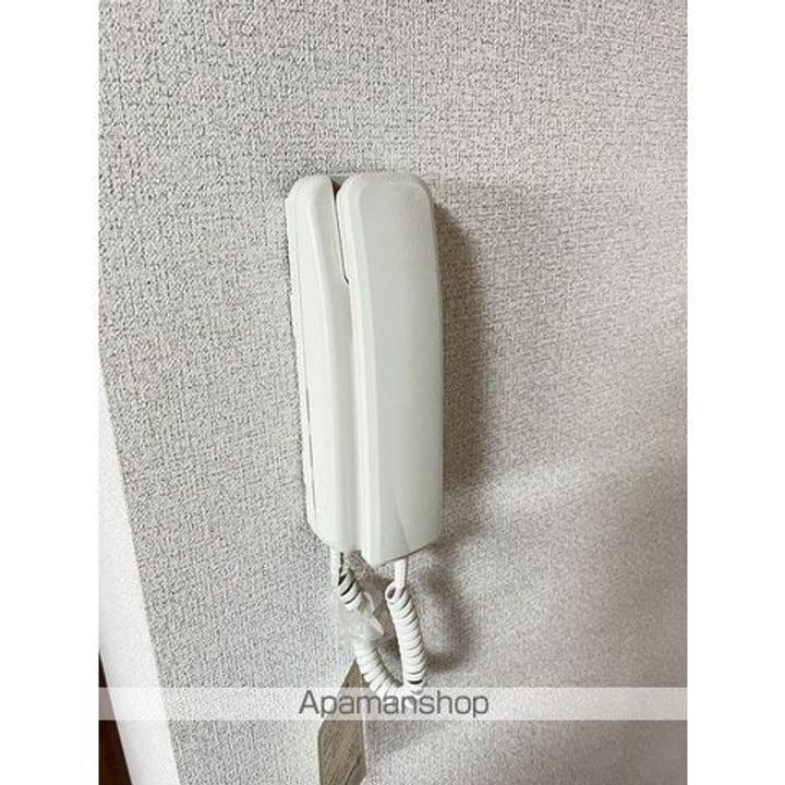 ナディア・ヴィエーレ402のその他画像