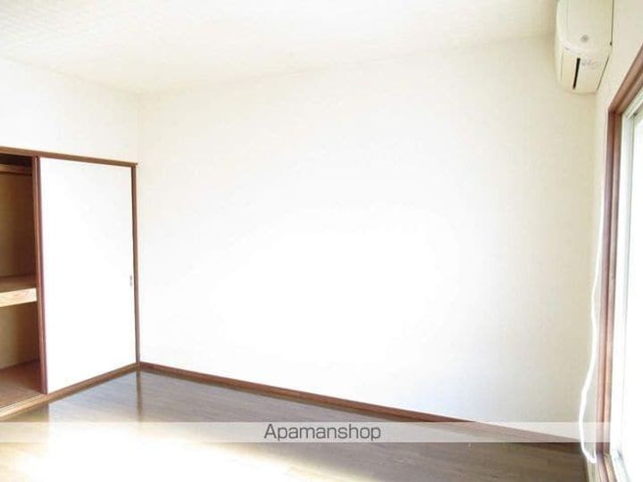 岩手県滝沢市大崎の賃貸アパートの内装