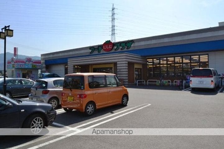 ヴァイオレットの周辺