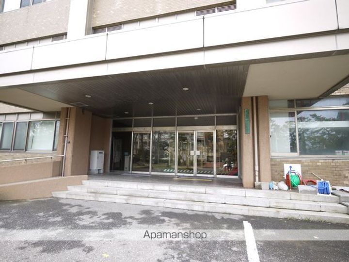 アルファイトの周辺