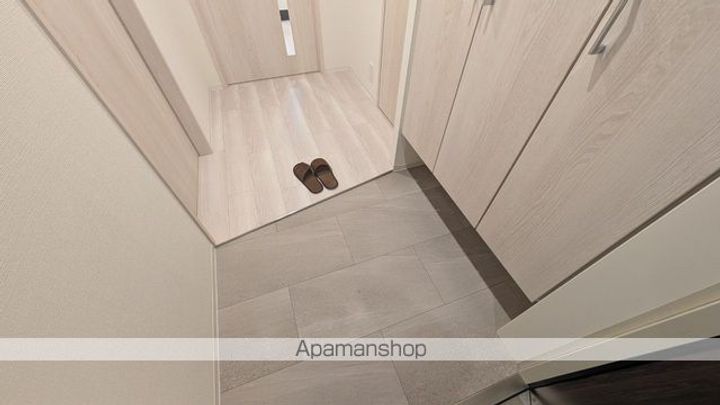 コンフォリア・リヴ京橋の内装