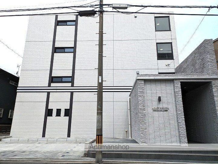 レジみん春日402の外観