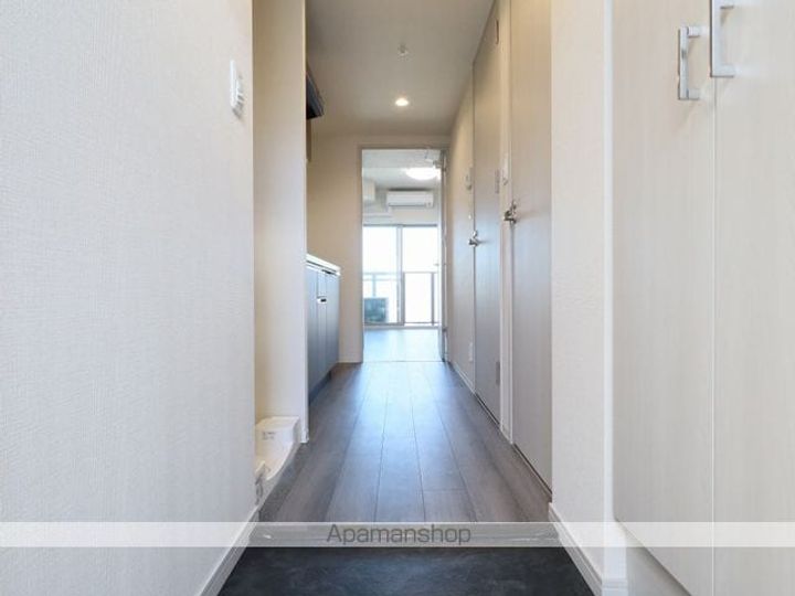 愛知県名古屋市中区橘1丁目の賃貸マンションの玄関