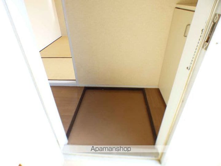 第1コーポ田中の玄関