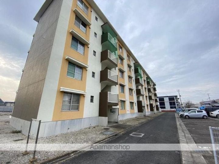 ヴィラナリー長尾 1号棟103の外観