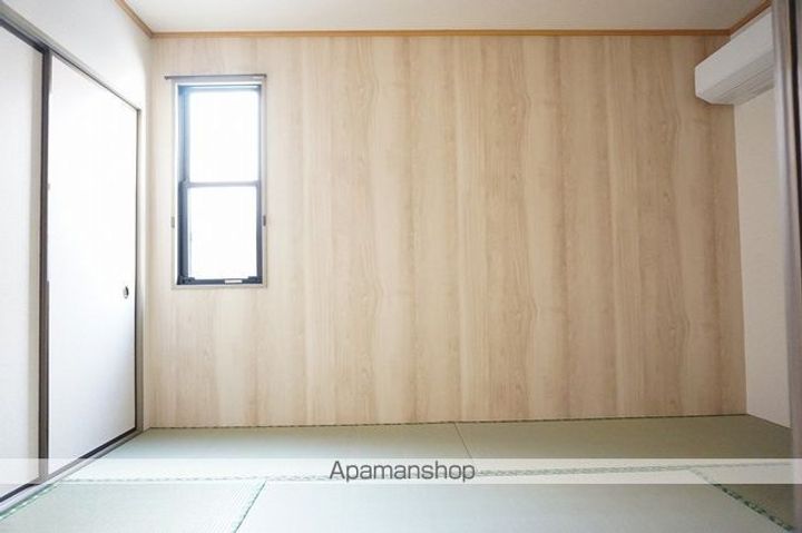 オイコス 参番館の内装