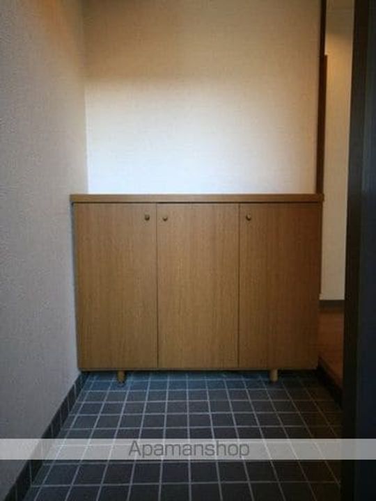 チェリーハイツの玄関