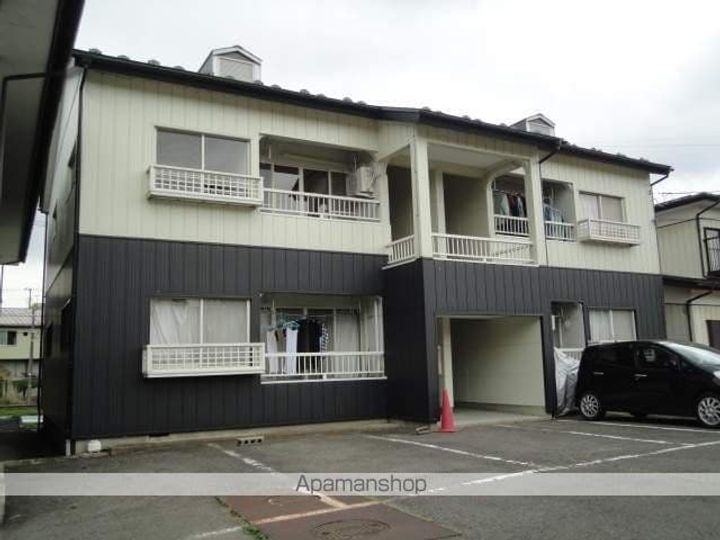 向原ハイツの外観