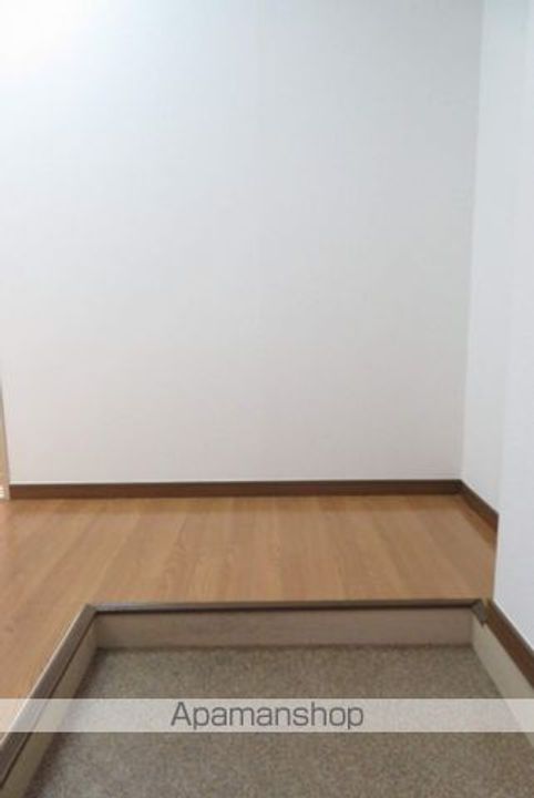 宮城県仙台市青葉区昭和町の賃貸マンションの玄関