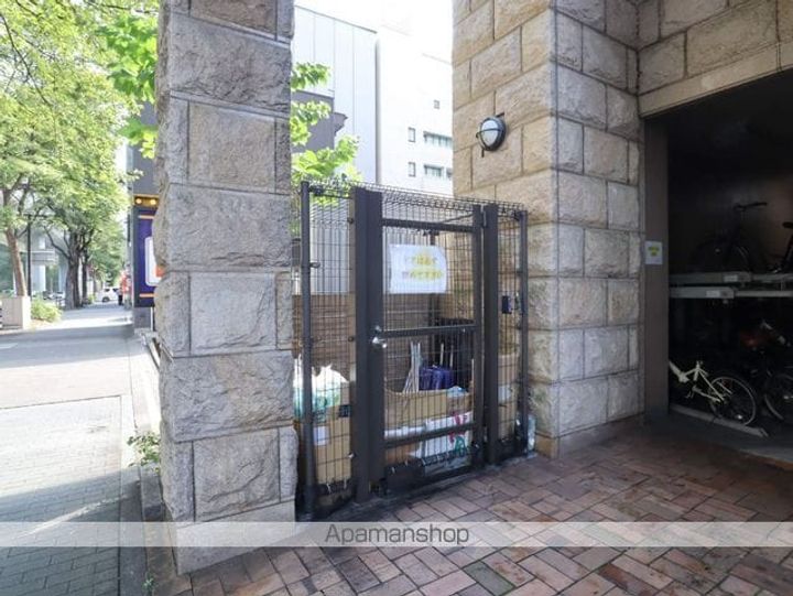 プレサンス名古屋城前の外観