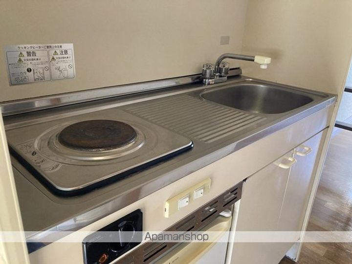 リゾート二反田のキッチン