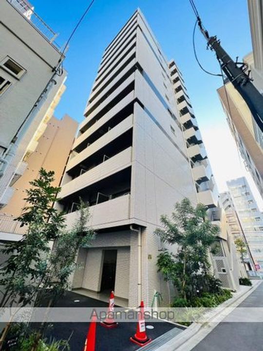 東京都台東区北上野2丁目の賃貸マンションの外観