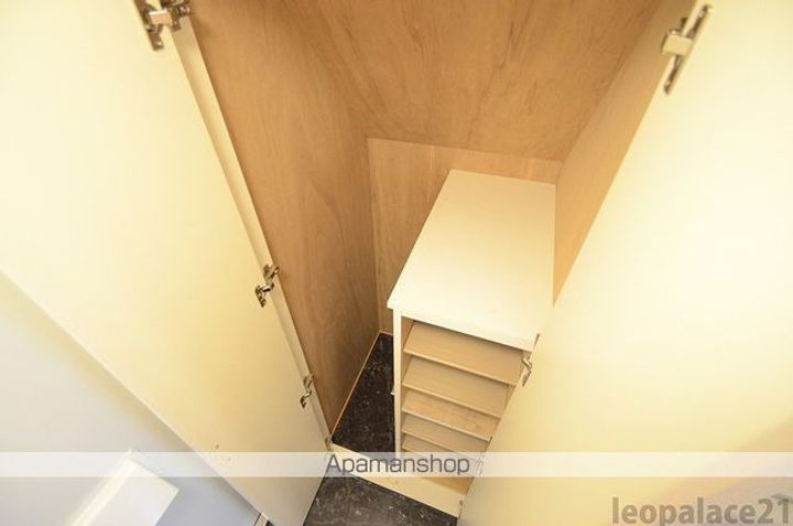 レオネクストリバージュ 2の玄関