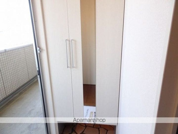 アルシス Ⅰの玄関