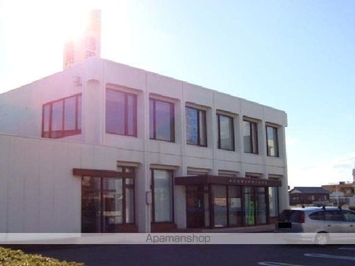 カトルカールの周辺