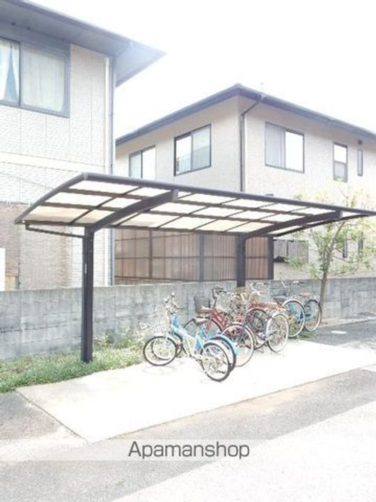 岡山県岡山市中区湊の賃貸アパートの外観