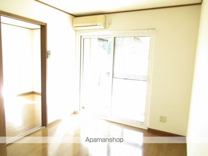 ストリームBの内装