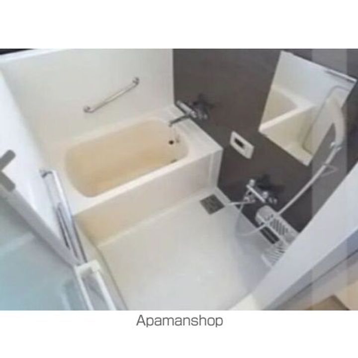 ドゥエル イーストの風呂
