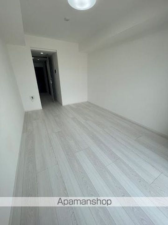 メインステージ四ツ木414号室の居間