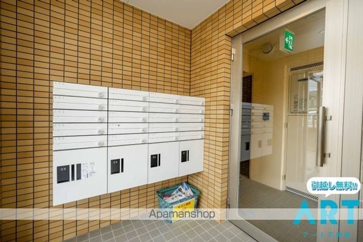 ネスト山越の外観