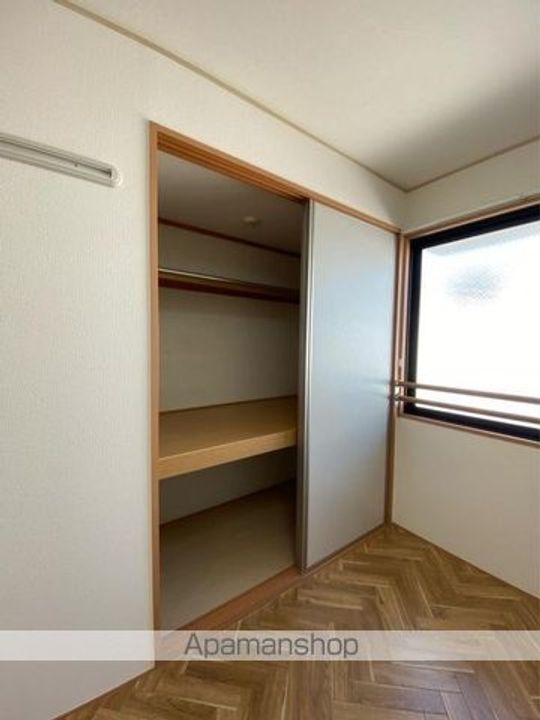 香川県高松市上天神町の賃貸アパートの内装