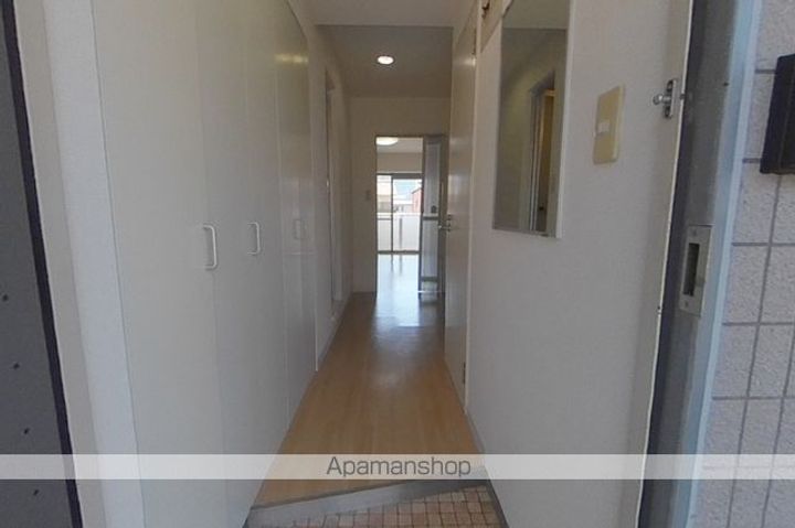 アサヒコートの玄関