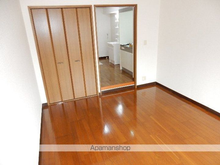 岡山県岡山市北区三野3丁目の賃貸マンションの内装