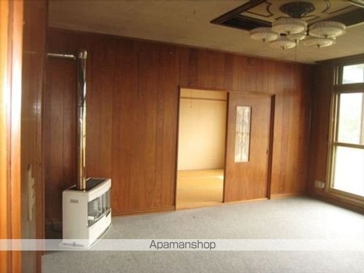 北海道網走郡大空町女満別西四条5丁目(一戸建)の賃貸物件の居間