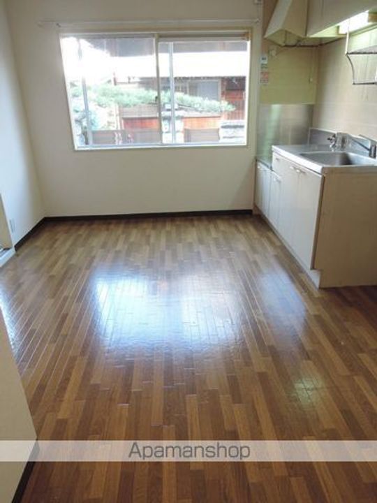 ガーデンハイツ・ヒゴA105の居間